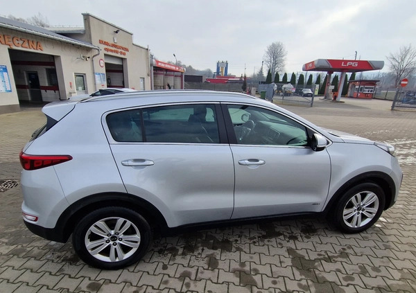 Kia Sportage cena 79800 przebieg: 106000, rok produkcji 2017 z Pleszew małe 137